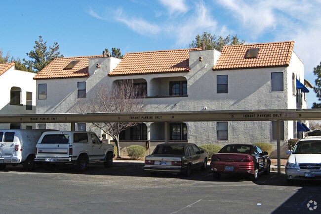 Building Photo - Newport Cove