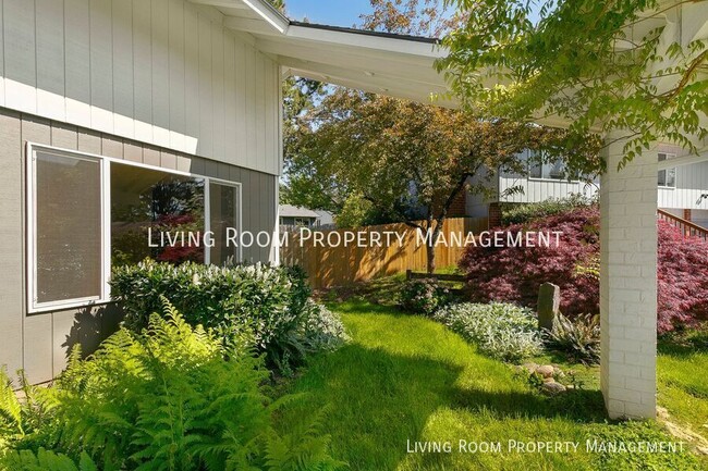 Building Photo - 2012 SE 138th Ct