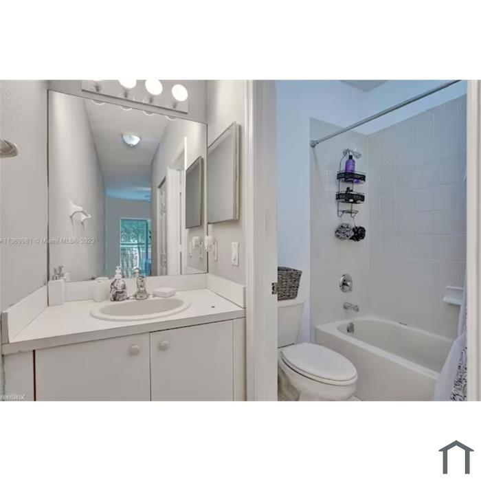 Building Photo - 1212 Santa Catalina Ln