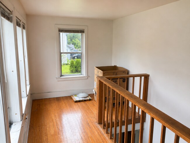 Building Photo - 316 Patchen Rd