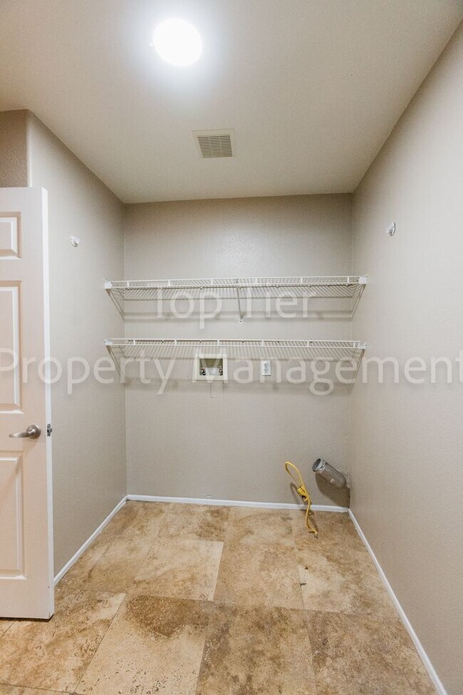 Building Photo - Beautiful 4 bed / 2 bath / 1,708 sqft Single Story Home in Rio Vista community of Oceanside