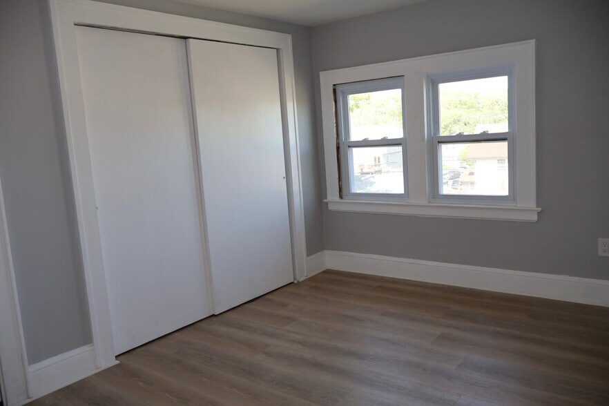 Building Photo - 49 Gurdon St