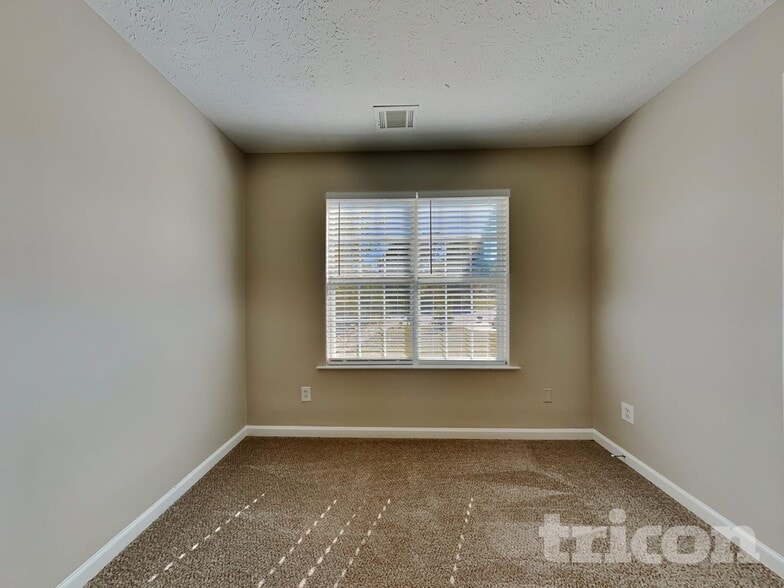 Building Photo - 365 Wild Turkey Ln