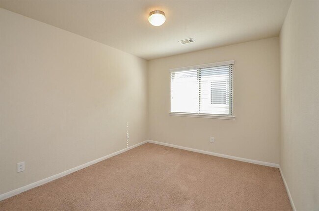 Building Photo - 20222 Stonebridge Terrace Dr