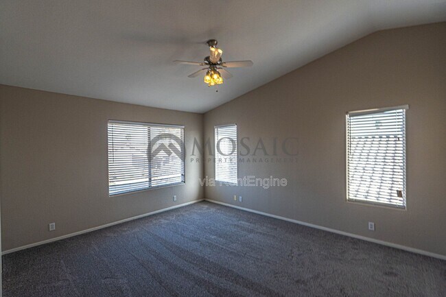 Building Photo - 9304 E Monte Ave