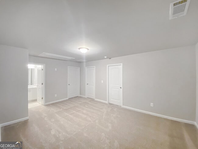 Building Photo - 1466 Fern Ridge Ln