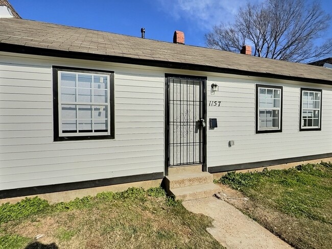 Building Photo - 1155 N Belvedere Blvd