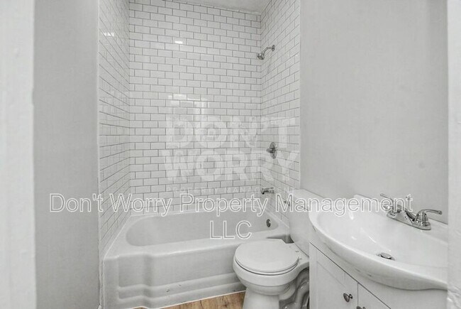 Building Photo - 1405 Lexington Ave