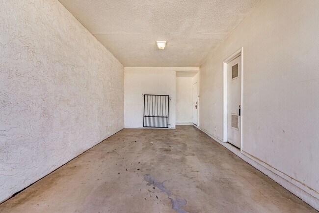 Building Photo - Huge North Scottsdale Home on 1/2 acre