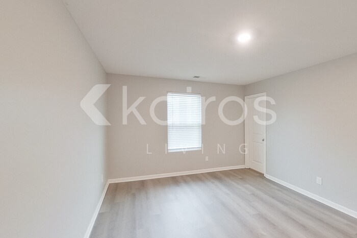 Building Photo - 35 E Luminous Way