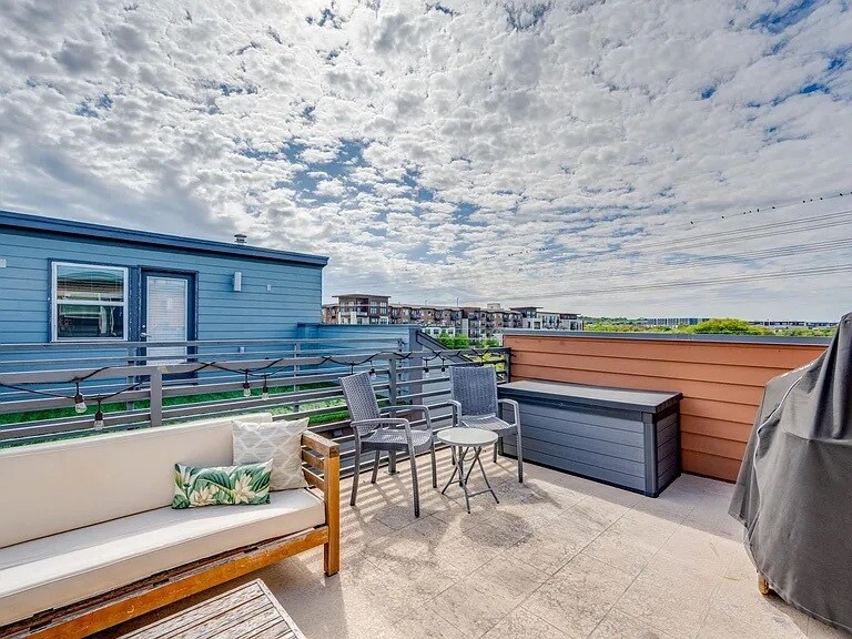 Building Photo - 1406 Waterloo Shore Ln