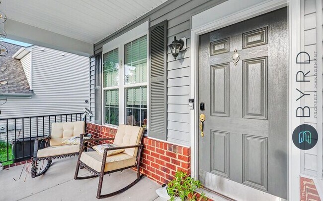 Building Photo - 7413 Nicklaus Cir