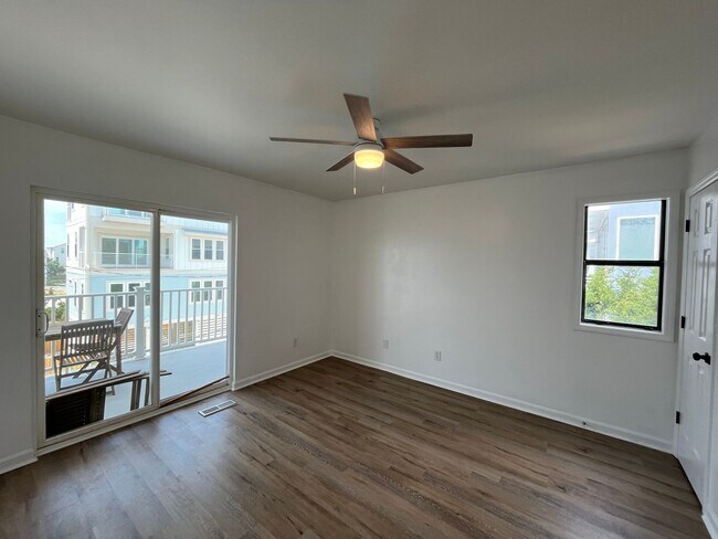 Building Photo - 1503 Carolina Beach Ave N