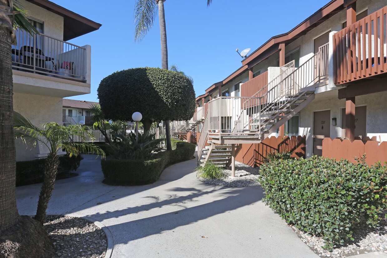 Park Wilshire Apartments Anaheim Ca Apartment Finder