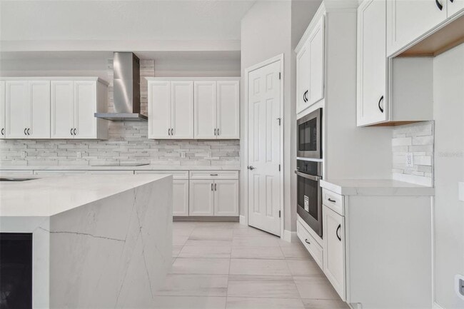 Building Photo - 11239 Rustic Timber Lp