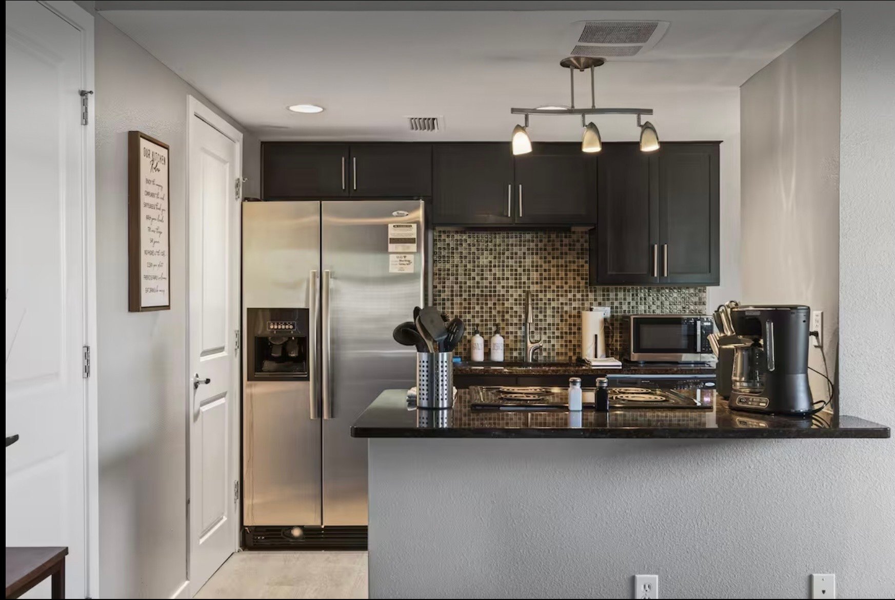 Building Photo - 7845 E Valley Vista Dr