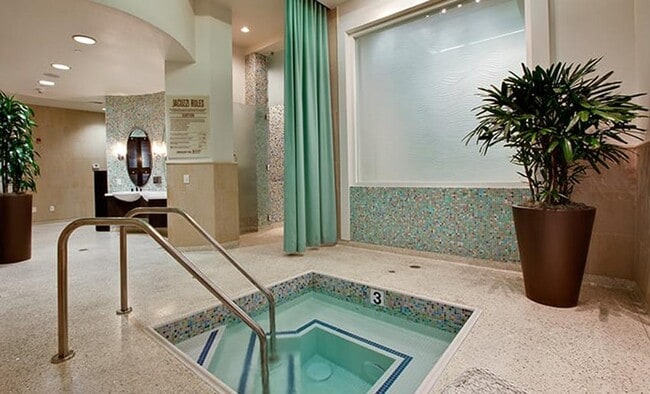 Building Photo - 344 Hauser Blvd