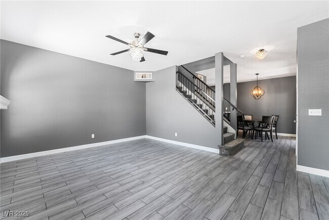 Building Photo - 683 Ambling Gait Ave
