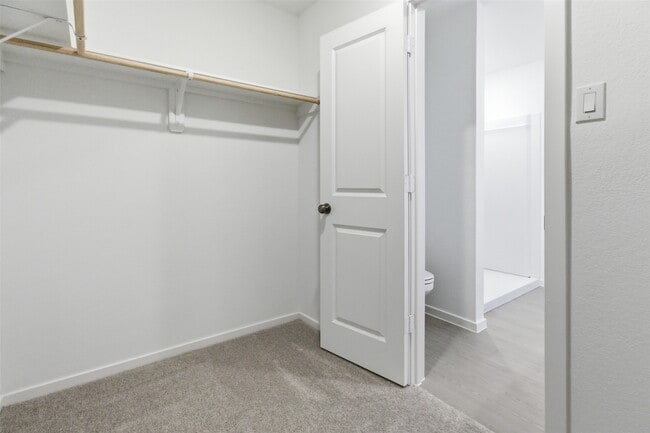 Building Photo - 19747 US-59