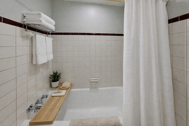 Building Photo - 2917 Cesery Blvd