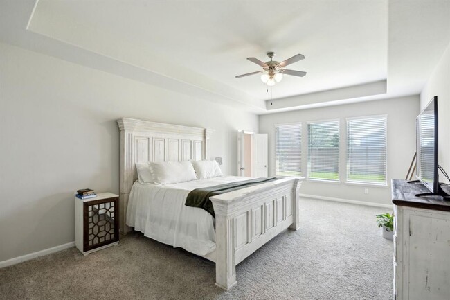 Building Photo - 3039 Forest Creek Dr