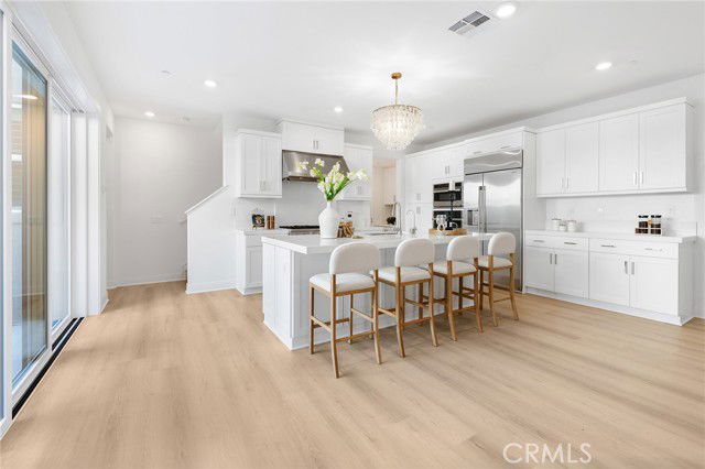 Building Photo - 208 Zawn