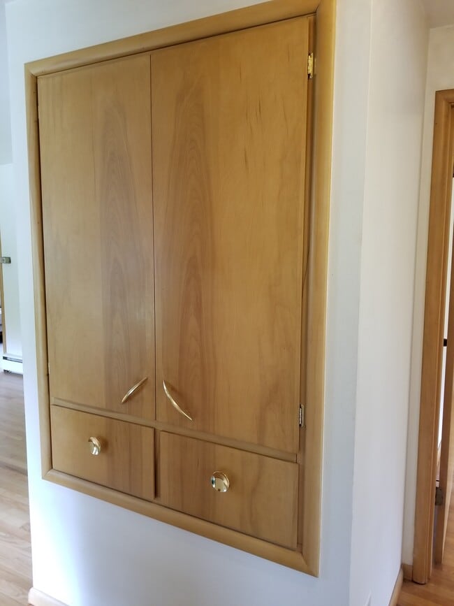 Building Photo - 606 Percival St SW