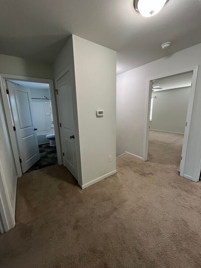 Building Photo - 751 Stradleigh Ct