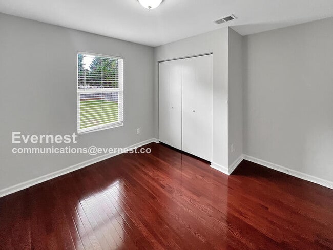 Building Photo - 112 Jesse Layne Dr