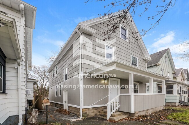 Building Photo - 593 Emerson St