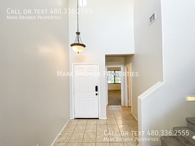 Building Photo - 396 E Bradstock Way