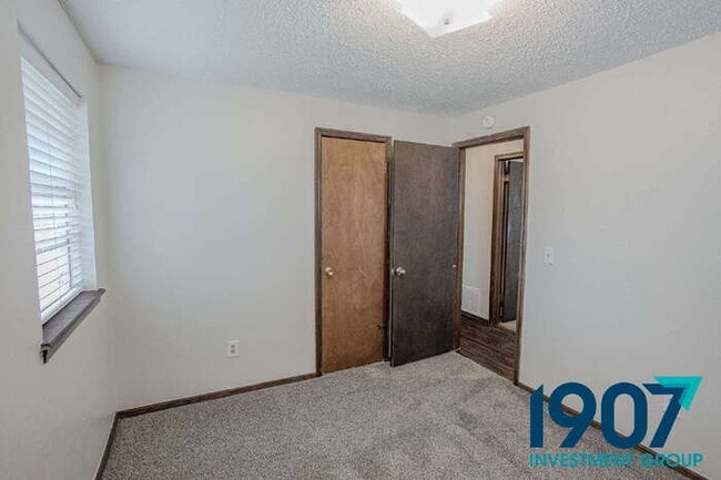 Building Photo - Charming 3-Bedroom Home in Moore with Spac...