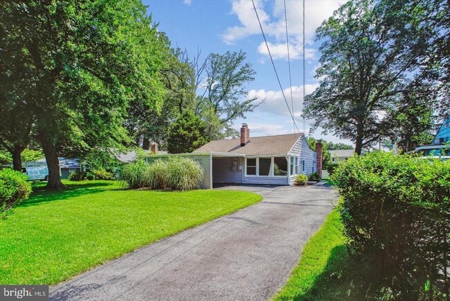 Building Photo - 3135 Manor Rd