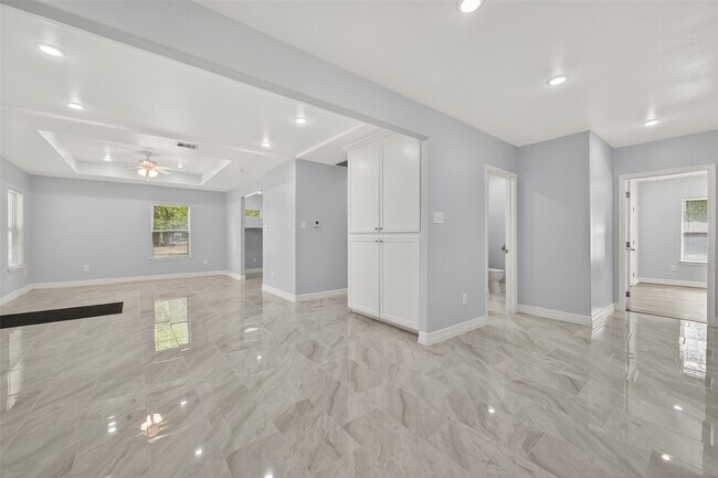 Building Photo - 6928 Apache St