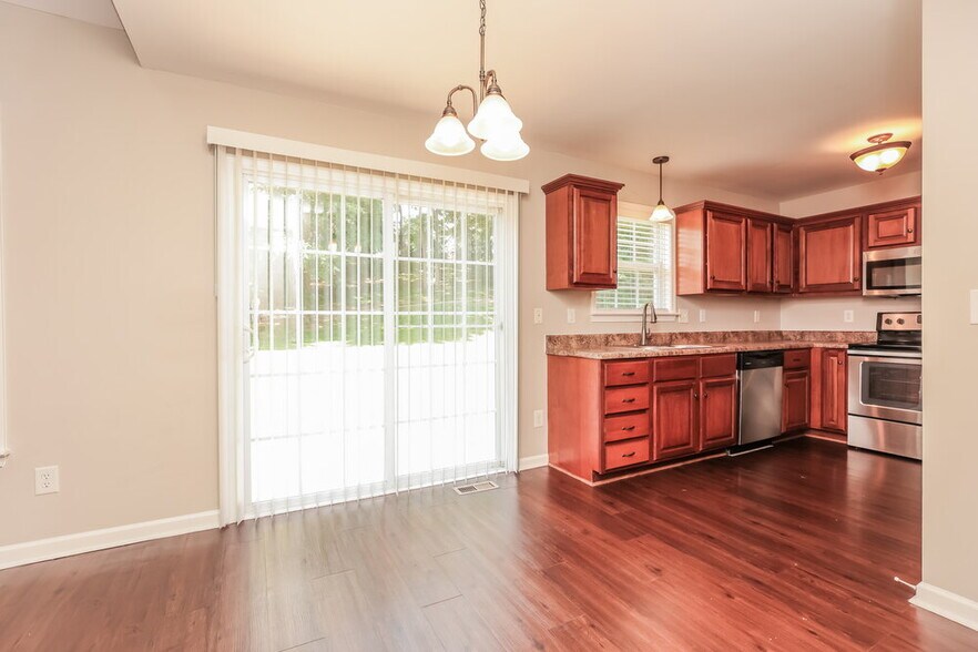 Building Photo - 4028 Kristen St