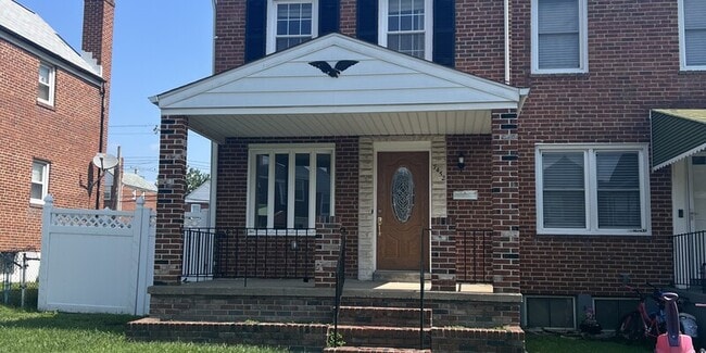 Primary Photo - 7452 Lawrence Rd