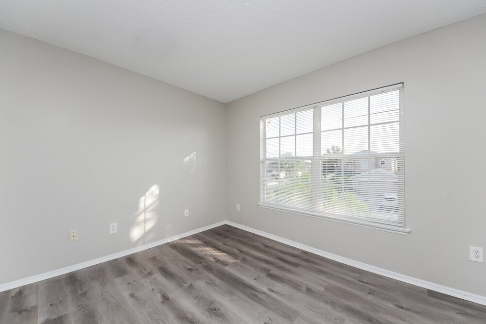 Building Photo - 1239 Heather Lake Dr