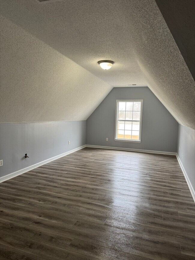 Building Photo - 7857 Windy Willow Rd