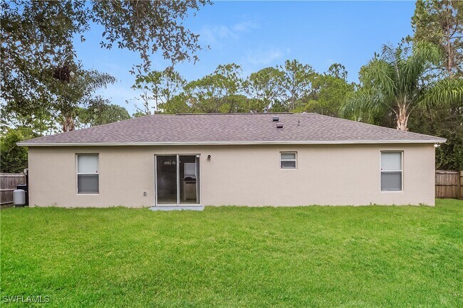 Building Photo - 4585 Bathfeld Rd