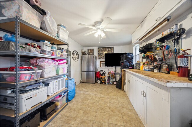 Building Photo - 10714 Piping Rock Ln