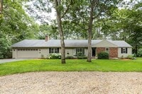 Building Photo - 25 Naushon Cir