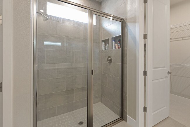 Building Photo - 4 Bed 3 Bath Gem In The Sunstone Community In Wellen Park!!!