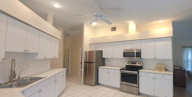 Building Photo - 6426 Ben Hogan Cir