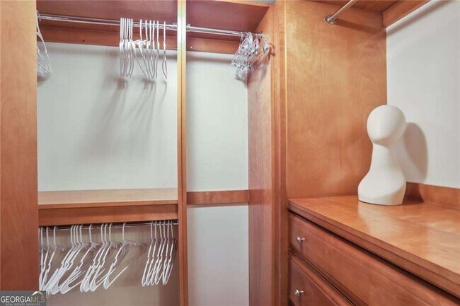 Building Photo - 199 14th St NE