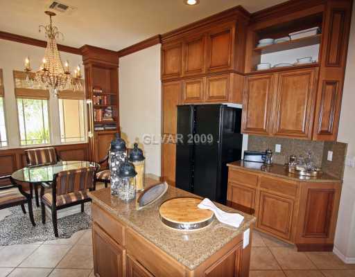 Building Photo - **WONDERFUL SINGLE STORY HOME IN GUARD GAT...