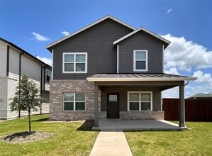 Building Photo - 4624 Goodsprings Ln