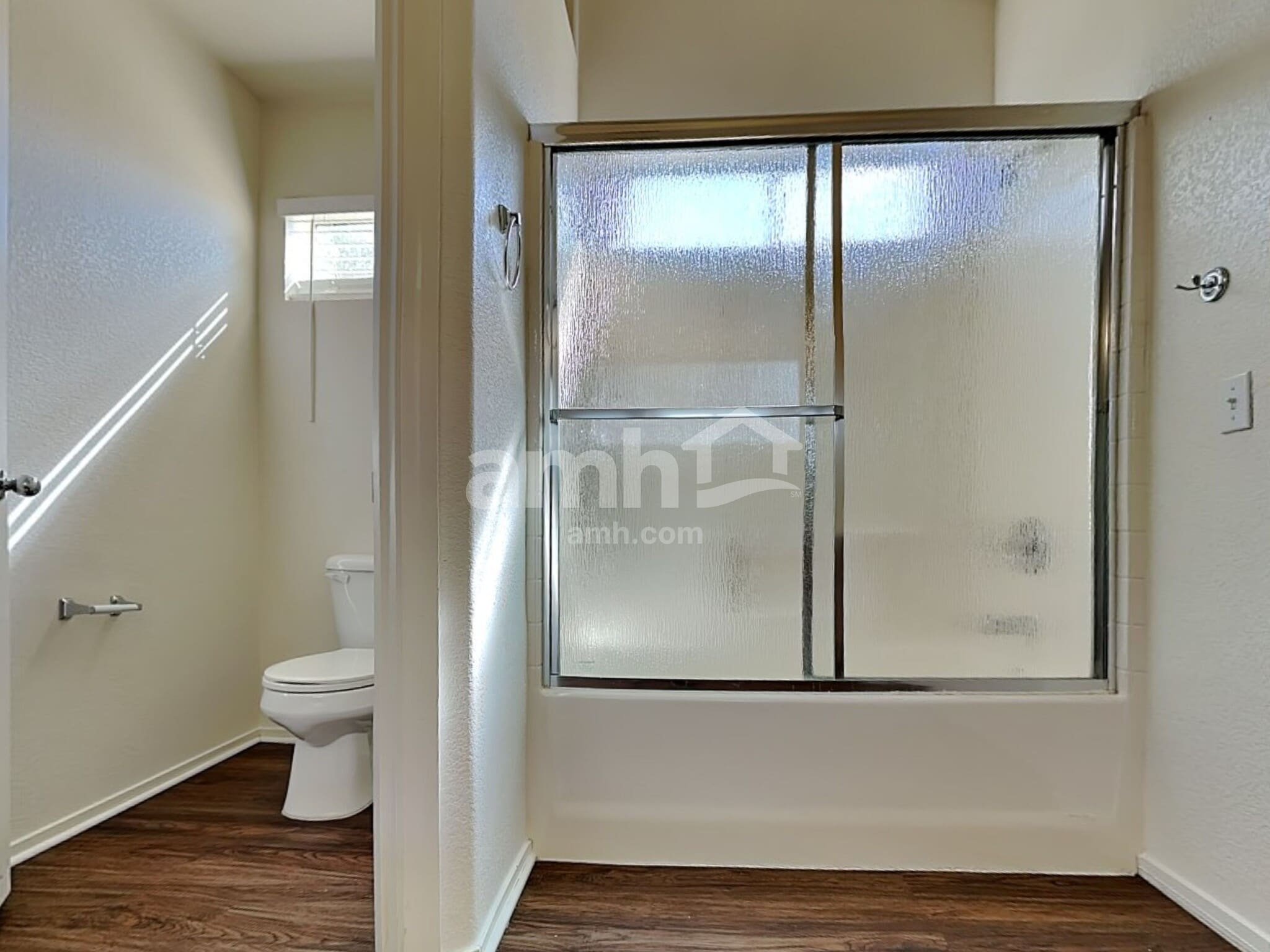 Building Photo - 6016 Soft Springs Ave