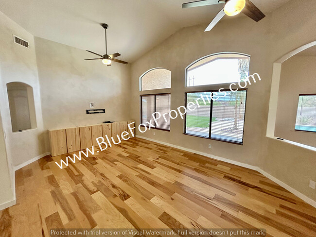 Building Photo - 7447 N Bradstreet Dr