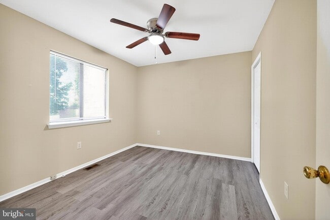 Building Photo - 308 Skeet Ave