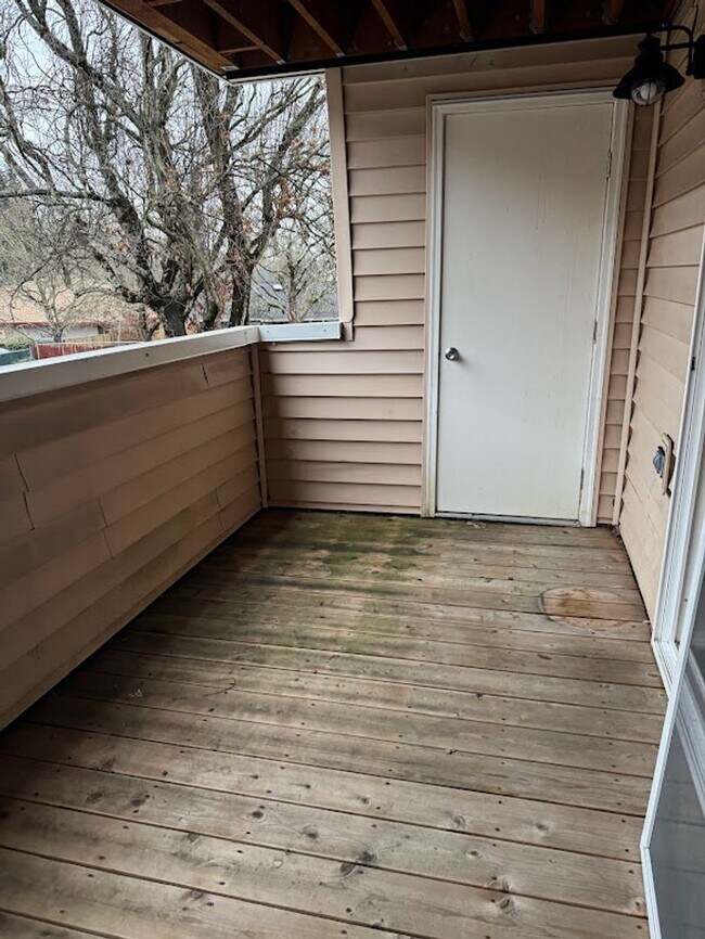 Building Photo - Everything you’ve been dreaming of is here. Come Lease today!